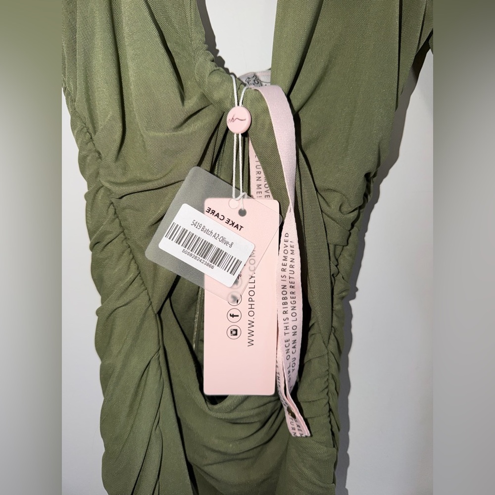 Oh Polly - Beyza Dress in Olive - Picture 7 of 10